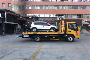 伊通汽车紧急补胎换胎救援