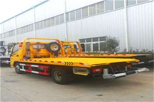 伊通附近拖车救援搭电